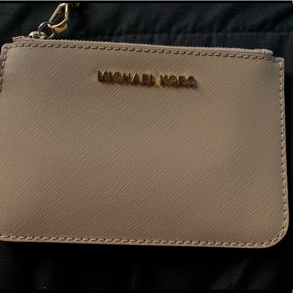Michael kors wristlet